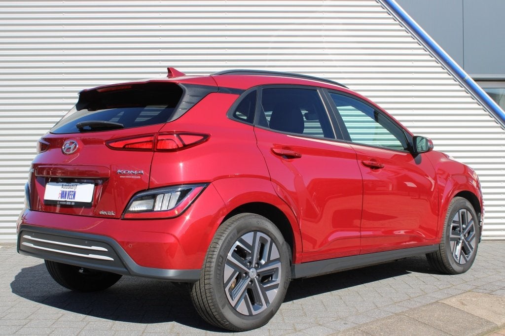 Hyundai KONA EV Fashion 64 kWh | Stoel -/ Stuurverw. | Full, Auto's, Gebruikt, Zwart, 204 pk, SUV of Terreinwagen