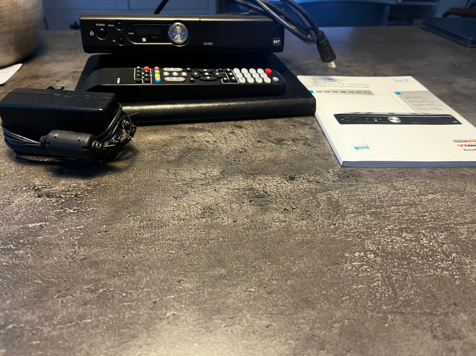 Canal Digitaal M7 SAT801 decoder/ontvanger, Audio, Tv en Foto, Schotelantennes, Ophalen of Verzenden, Zo goed als nieuw, (Schotel)antenne-accessoires