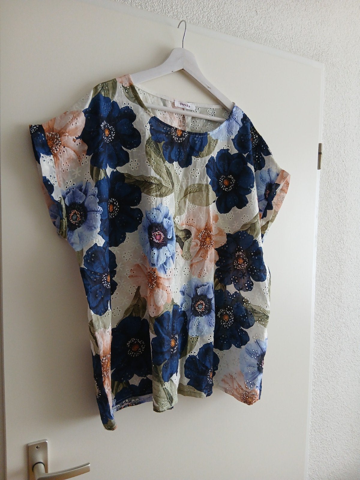 Modieuze nieuwe bloemen blouse van PAPRIKA. Maat 50., Blouse of Tuniek, Nieuw, Paprika, Verzenden