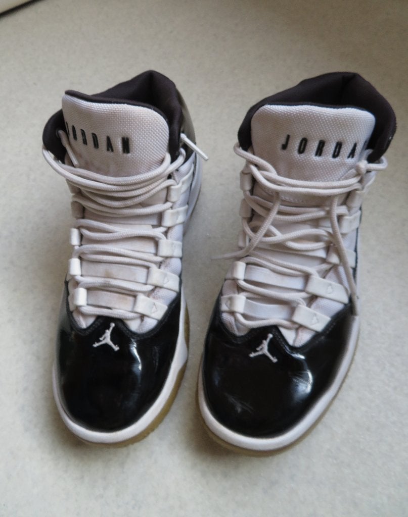 NIKE AIR JORDAN schoenen sneakers zwart lak wit maat 40,5, Kleding | Dames, Schoenen, Nike Air Jordan, Zwart, Ophalen of Verzenden
