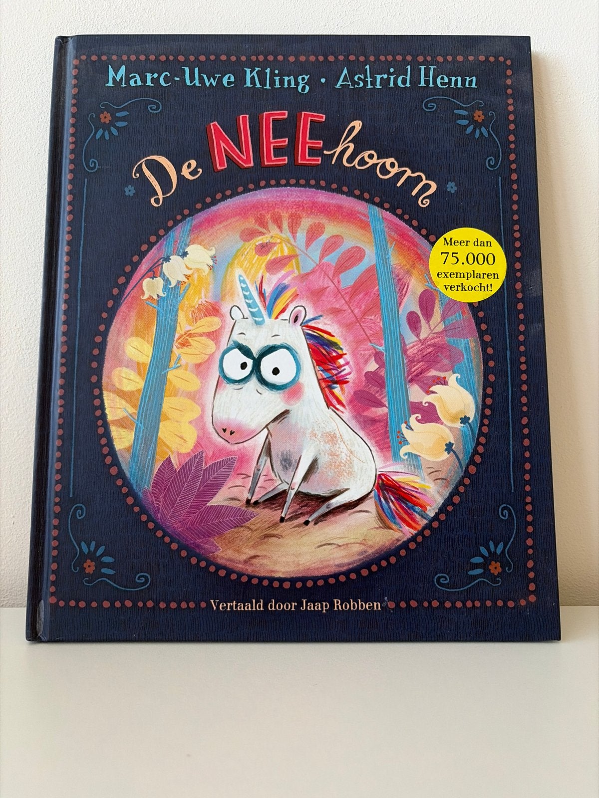 De NEEhoorn - Marc-Uwe Kling & Astrid Henn, Boeken, Ophalen of Verzenden, Zo goed als nieuw, Sprookjes