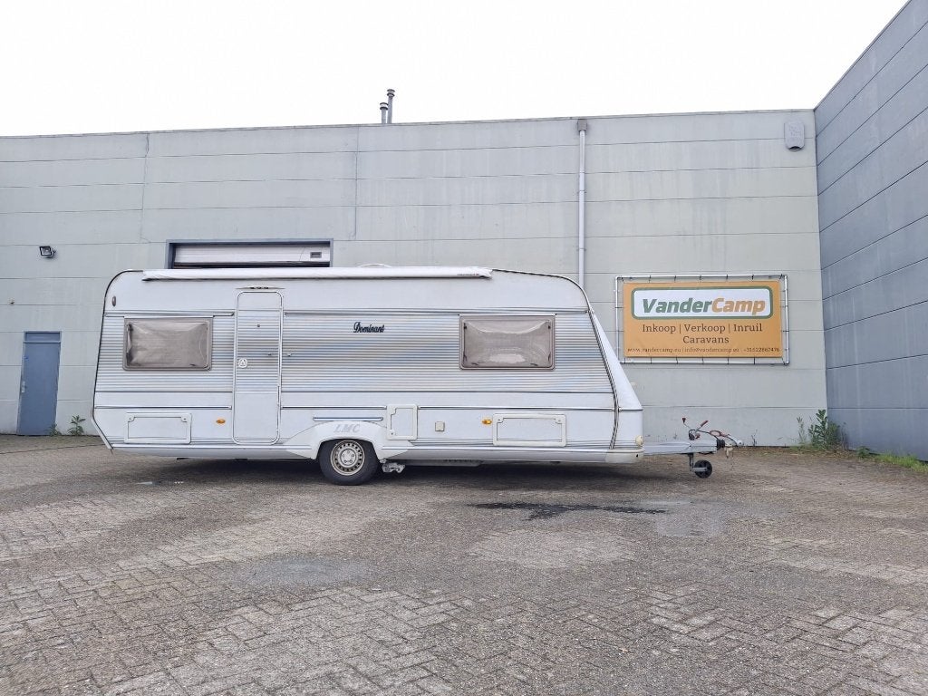 LMC Dominant met luifel en voortent, Caravans en Kamperen, Caravans, 2 aparte bedden, Rondzit, Bedrijf, Schokbreker