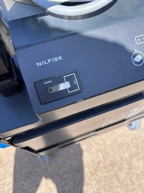 Nilfisk industriestofzuiger VHB-120 Lithium Powered, Zakelijke goederen, Machines en Bouw | Onderhoud en Reiniging, Ophalen of Verzenden