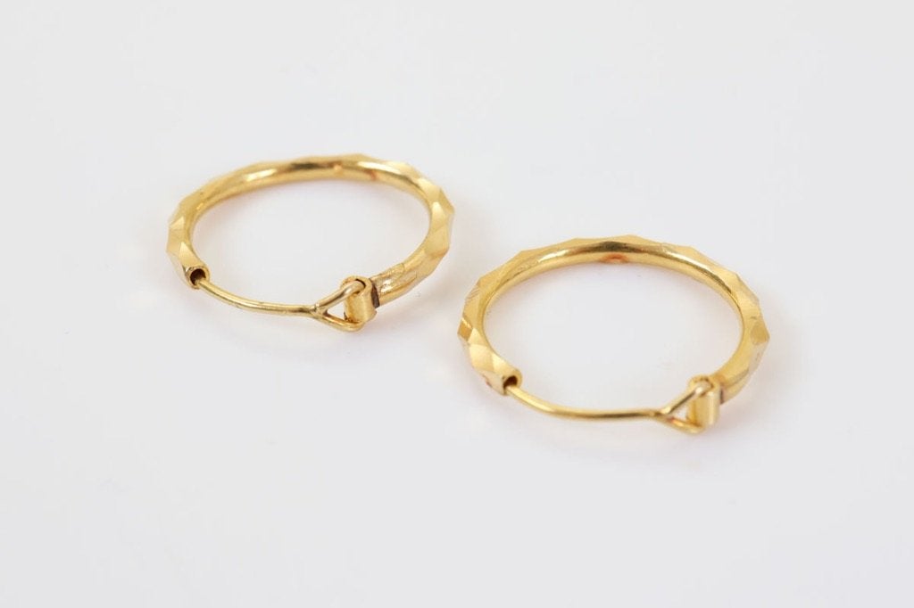 18 Karaat Gouden Bewerkte Creolen, Sieraden, Tassen en Uiterlijk, Oorbellen, Hangers, Ophalen of Verzenden, Zo goed als nieuw
