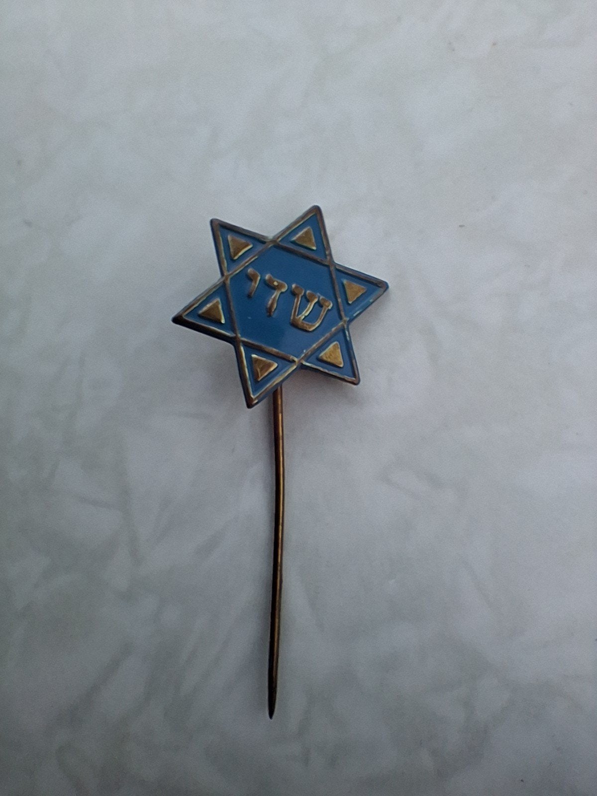 Vintage Joodse Ster Speld - Blauw met Hebreeuwse Tekst, Antiek en Kunst, Ophalen of Verzenden