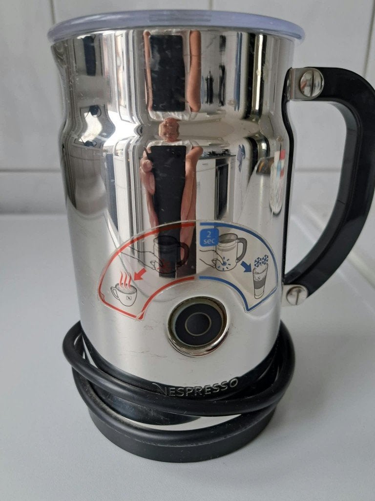 Nespresso melkopschuimer
