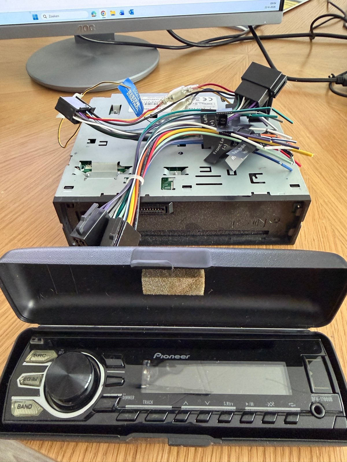 Pioneer Autostereo DEH-1700UB met afneembaar frontje, Ophalen of Verzenden, Gebruikt