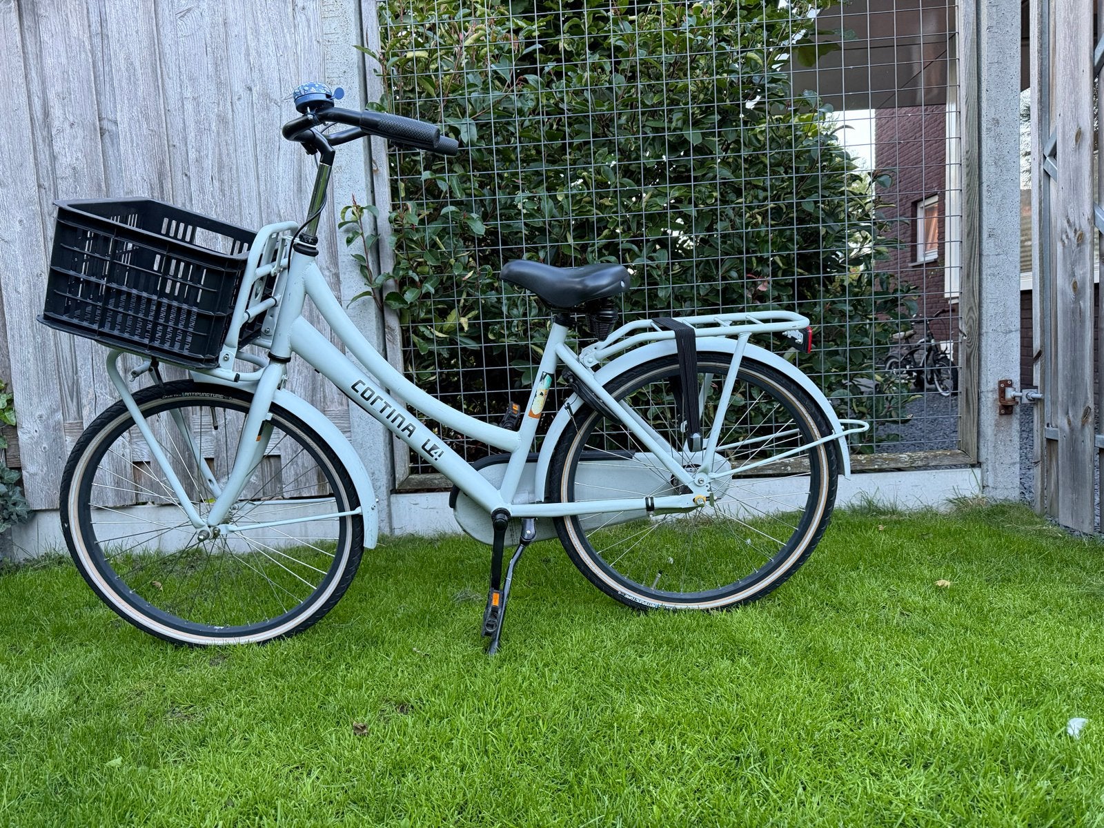 Foto 6 van Cortina U4 24 inch meisjesfiets met 3 versnellingen