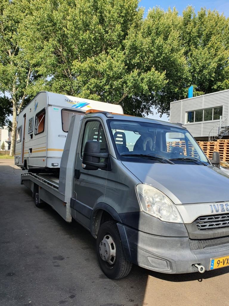 Foto 2 van Zwakhoven caravan sloperij afvoer van u oude caravan .camper