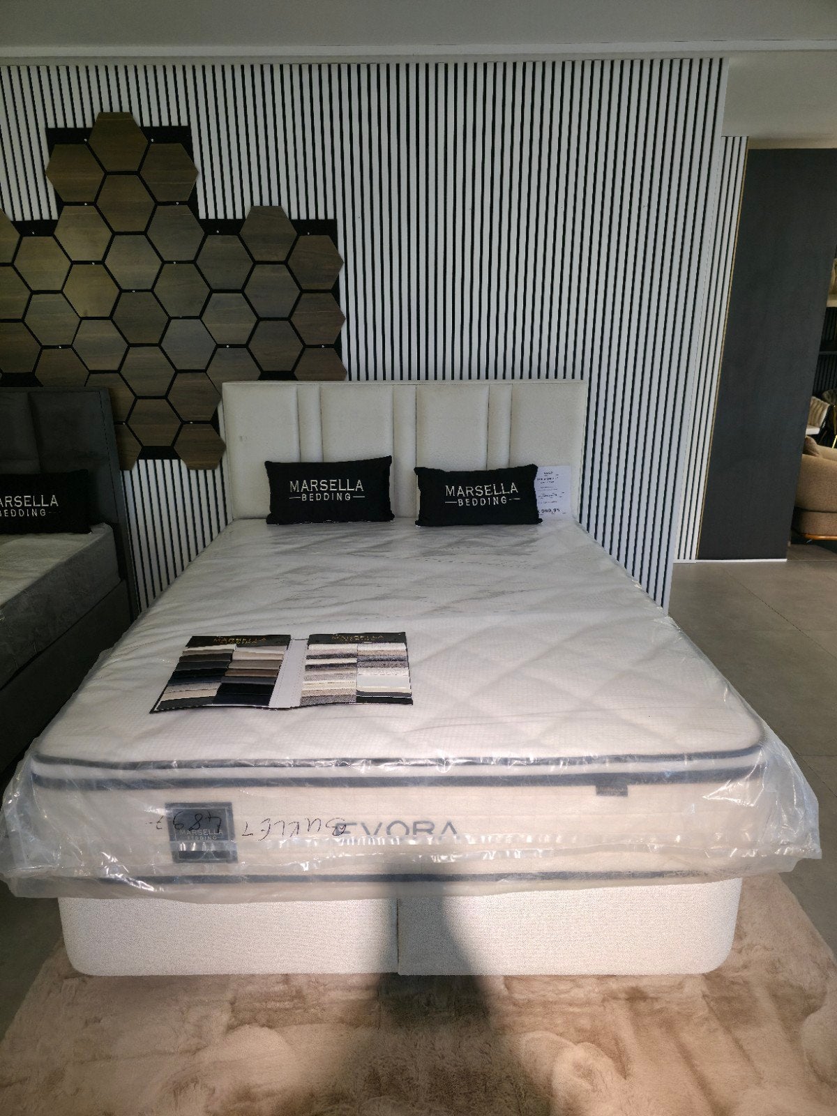 Luxe Boxspring 160x200 | Showroom Uitverkoop | Vanaf €849, Ophalen of Verzenden