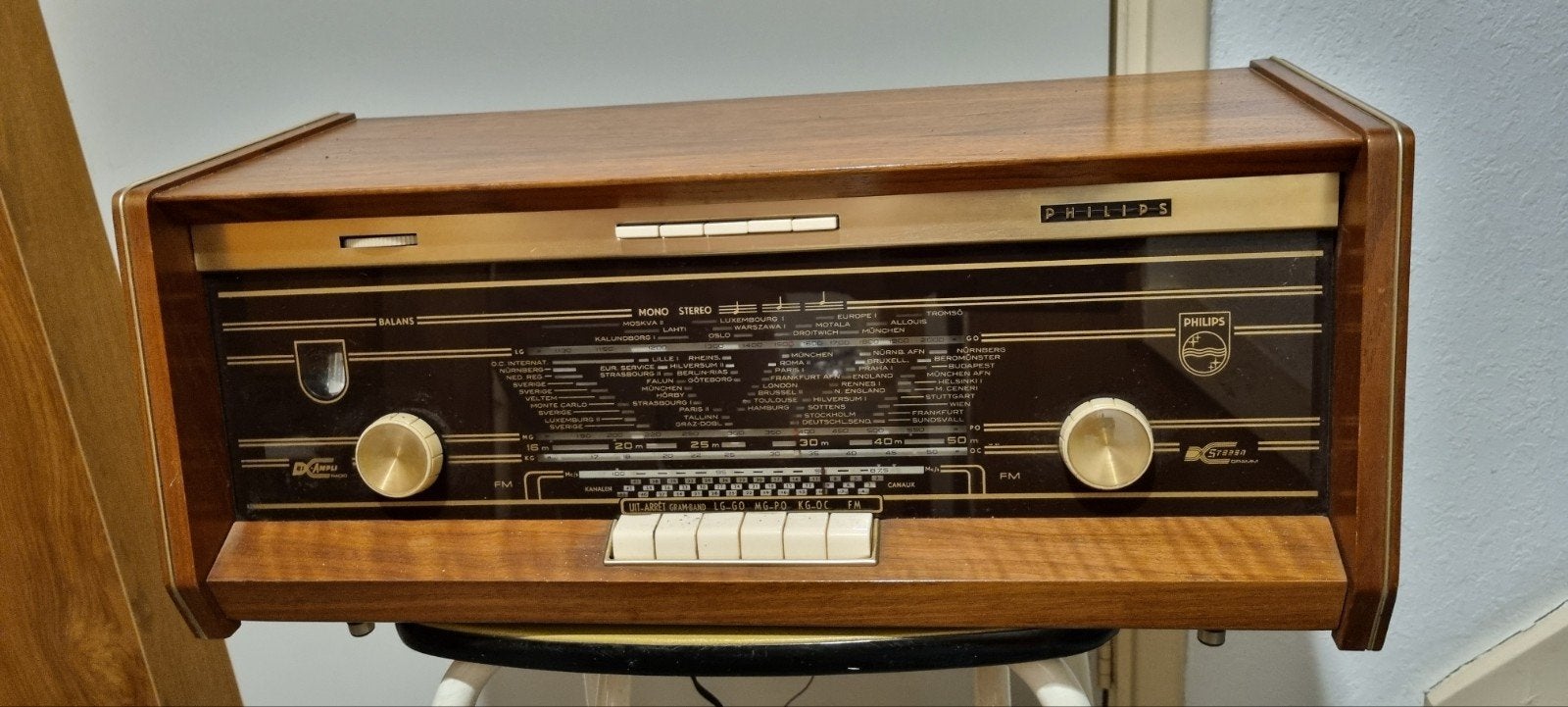 Vintage Philips buizenradio - Prachtig houten design, Ophalen of Verzenden