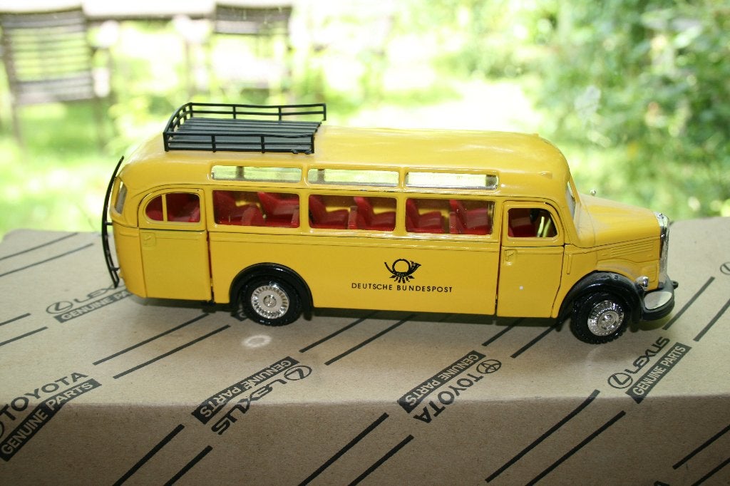 NZG Modelle Mercedes Benz omnibus 0 3500 1949 1 : 40, Overige merken, --, Ophalen of Verzenden, Zo goed als nieuw