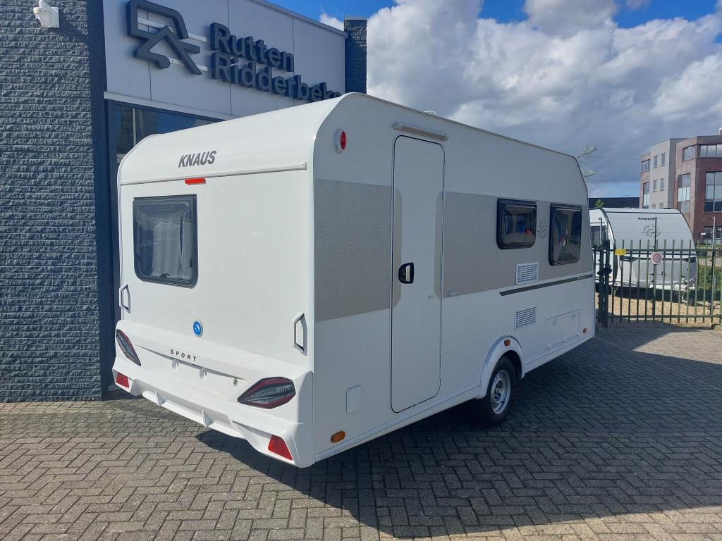 Knaus Sport 420 QD, Caravans en Kamperen, Caravans, Bedrijf, Treinzit, Tot en met 3, 5 tot 6 meter