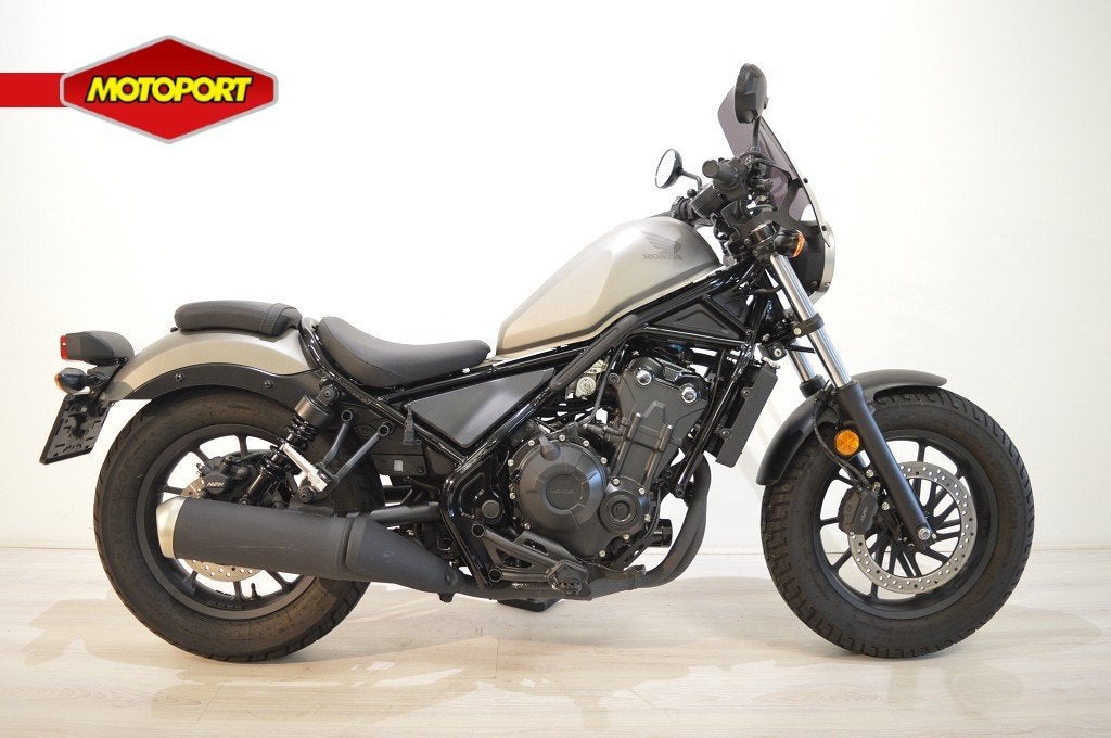 Honda CMX 500 REBEL (bj 2018), Wijngaardveld 1
9300  AALST, BE, Chopper, Bedrijf, Mc.benelux@honda-eu.com