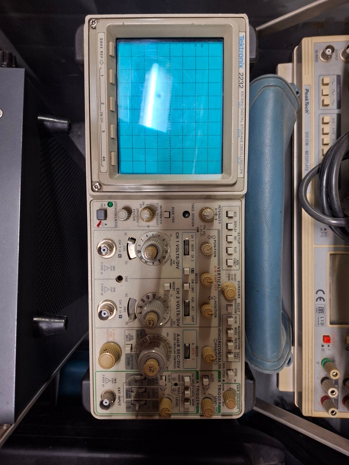 Tektronix 2232 100 MHz Digitale Opslag Oscilloscoop, Ophalen of Verzenden, Gebruikt