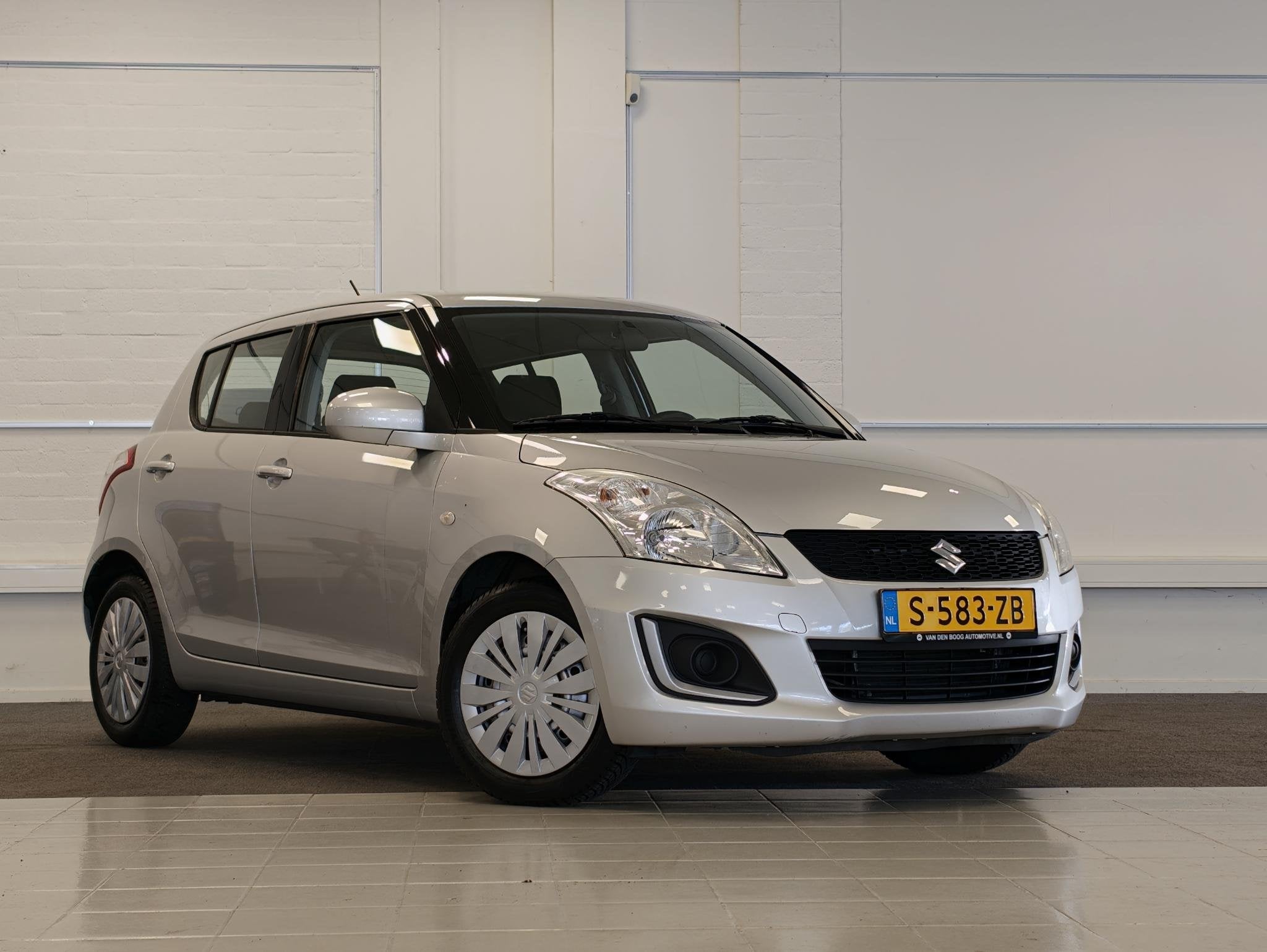 Suzuki Swift 1.2 Comfort EASSS Allseason Airco 5Pers., Euro 5, Stof, Gebruikt, 4 cilinders