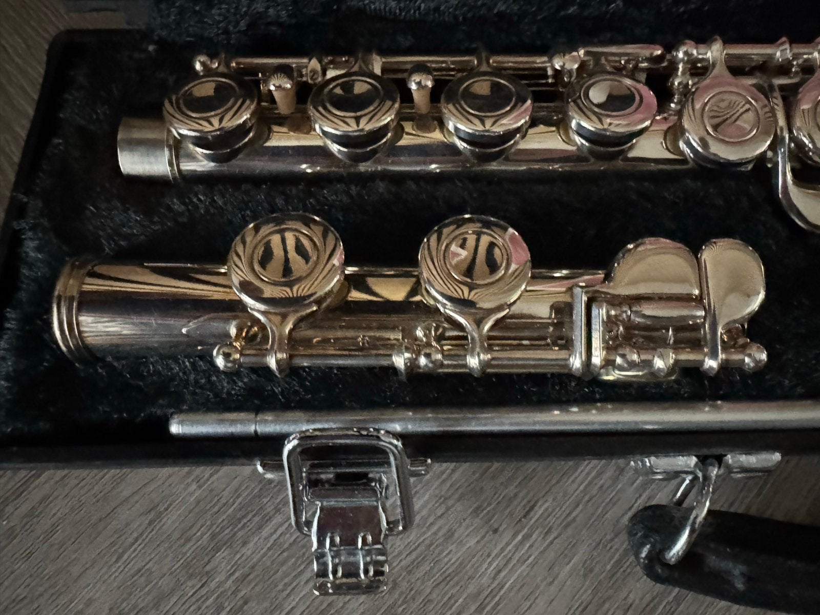 Yamaha Dwarsfluit YFl 225s met koffer, Muziek en Instrumenten, Blaasinstrumenten | Dwarsfluiten en Piccolo's, Gebruikt, Verzenden