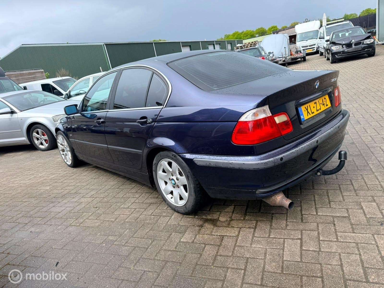 BMW 3-serie 323i Executive, Euro 2, 1345 kg, Achterwielaandrijving, Gebruikt