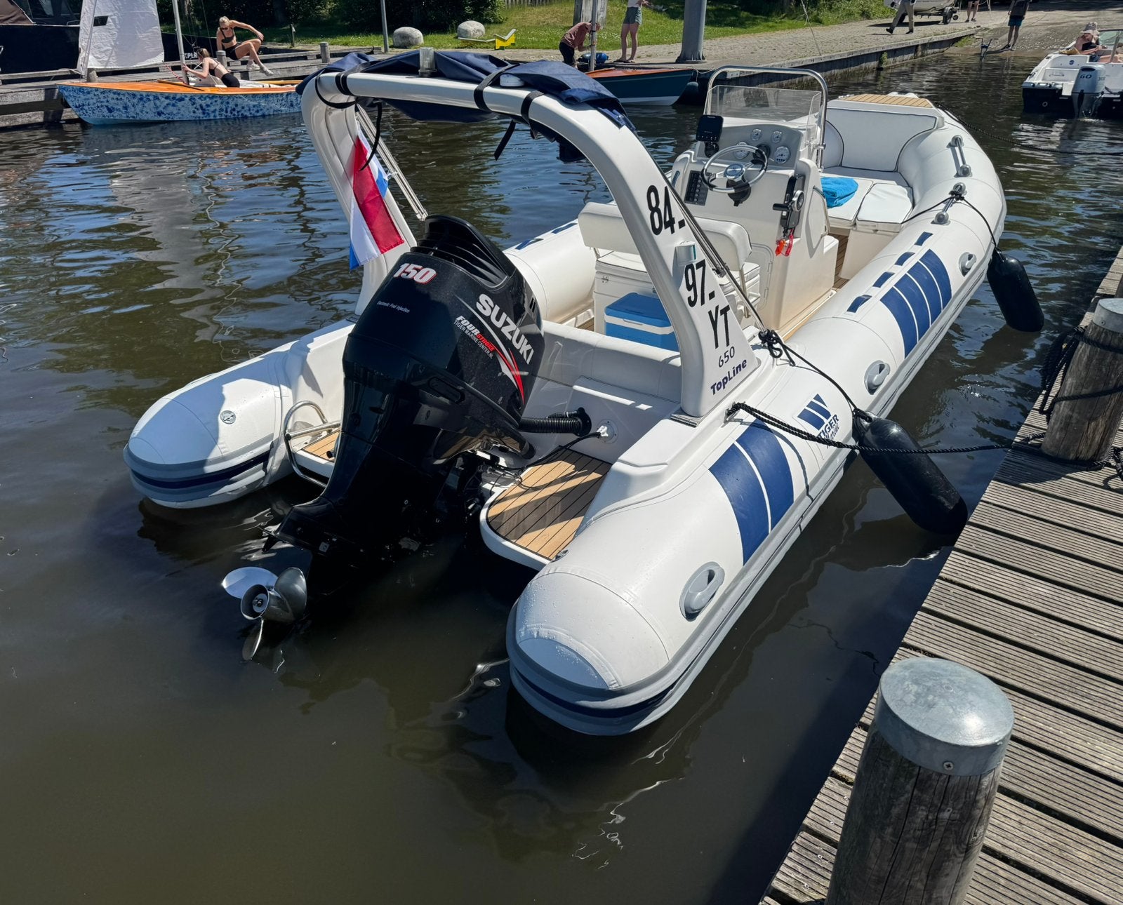 Tiger marine 650 top line Suzuki 150 pk  set 2015 Rib boot, Polyester/glasvezel, 27 m, Zonnedek, 67 m