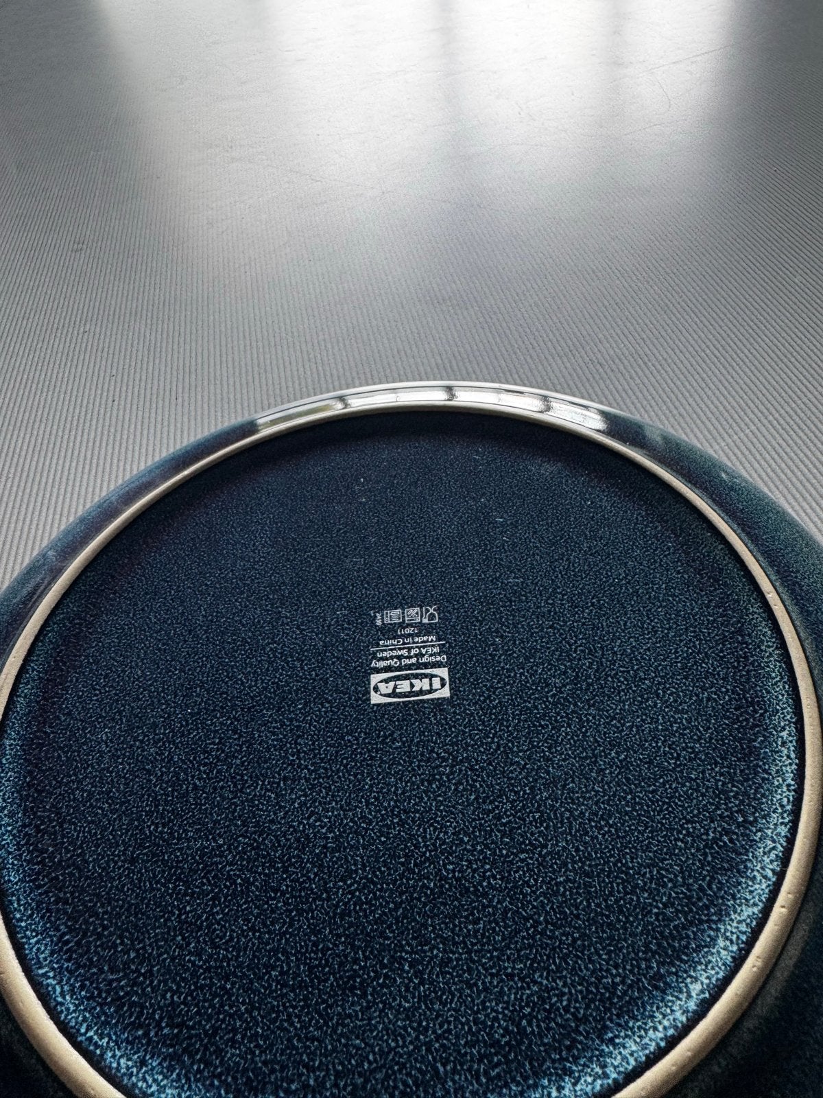 IKEA GLADELIG Borden - per bord - Blauw/Brons, Ophalen, Keramiek, Nieuw, IKEA