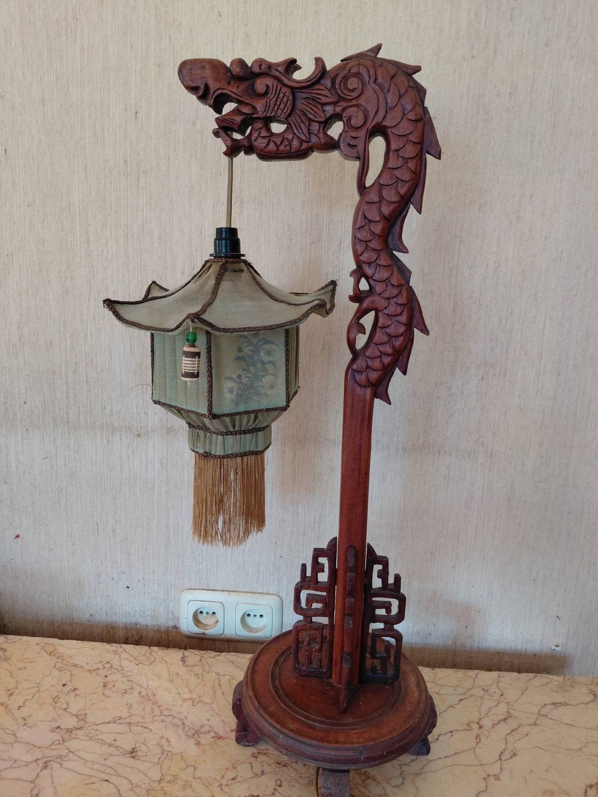 Antieke Chinese drakenlamp van hout, Ophalen