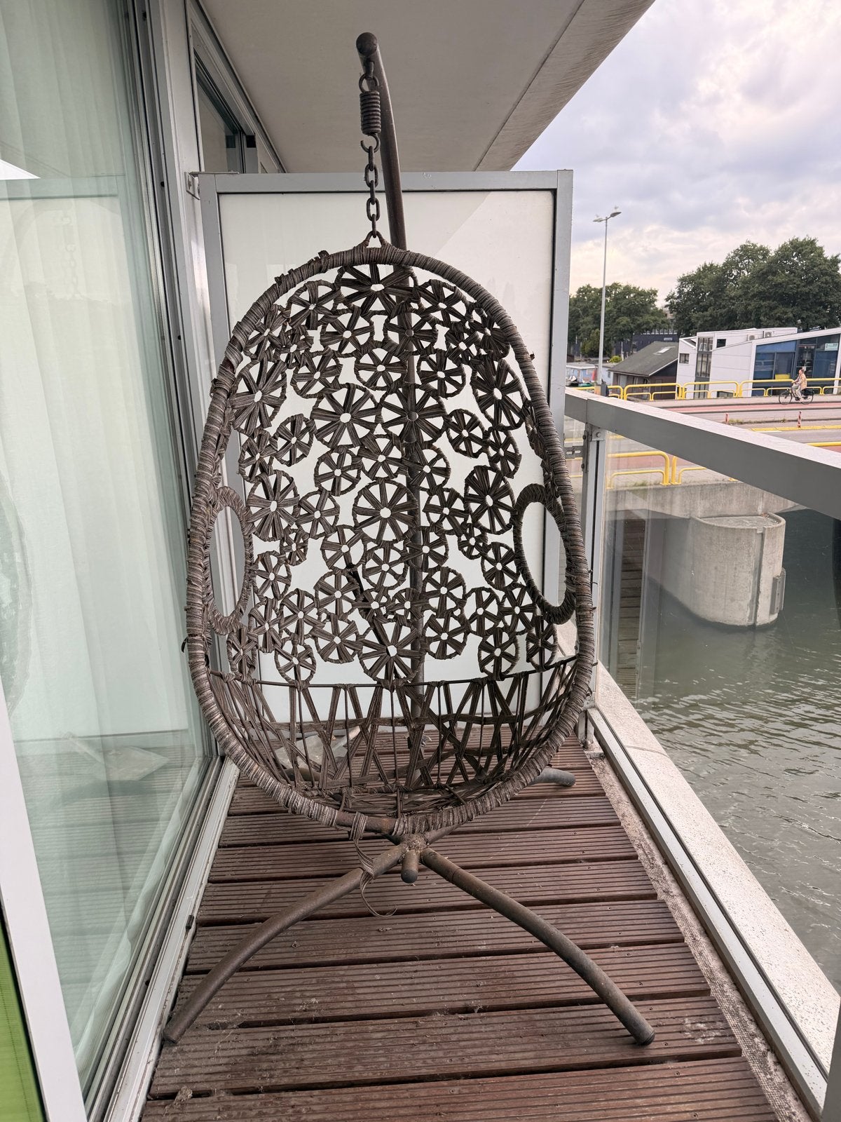 Hangstoel met standaard en kussen - Wicker, Ophalen, Gebruikt, Wicker