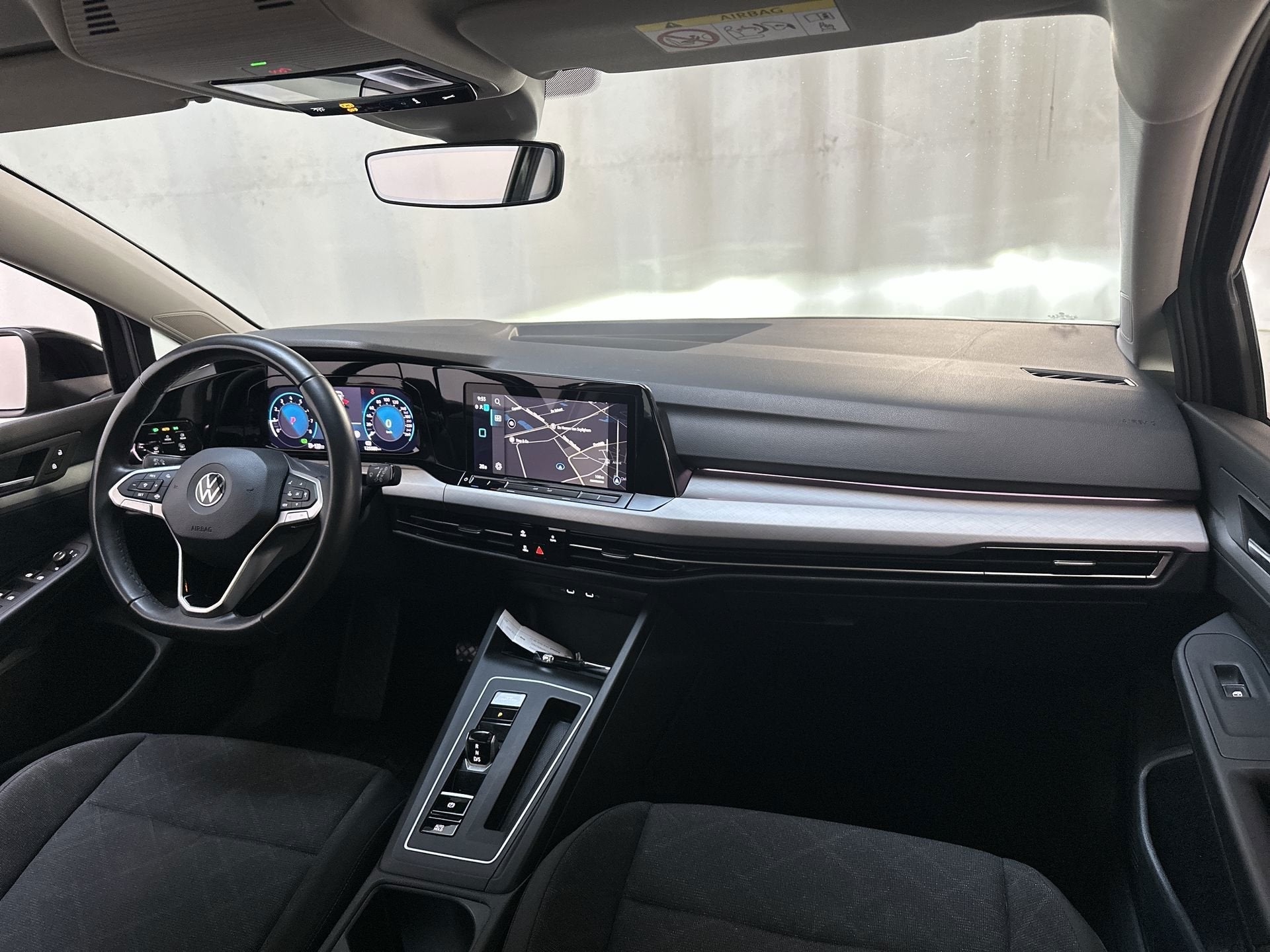Volkswagen Golf Variant 1.0 eTSI DSG Life Virtual Cockpit Sf, Stof, Gebruikt, Met garantie (alle), Origineel Nederlands