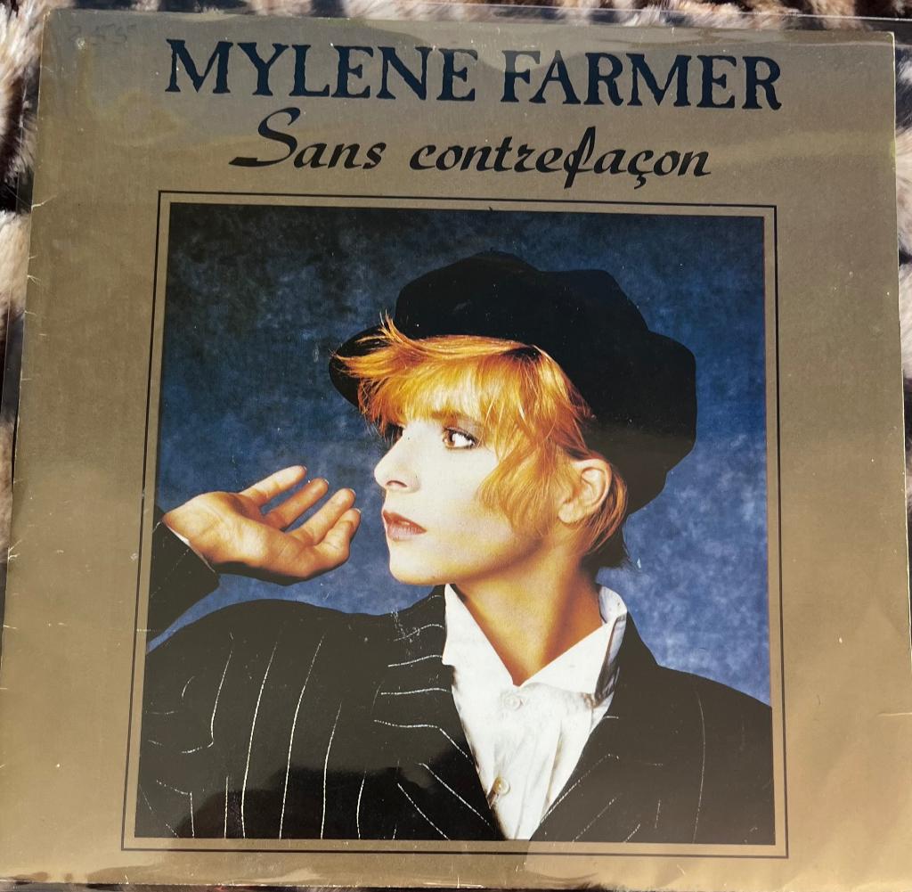 Mylene Farmer. Sans contrefacon, Fotohoes, Ophalen of Verzenden, Zo goed als nieuw, Pop
