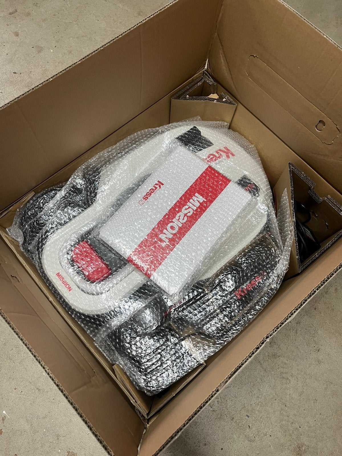 Kress KR122E robotmaaier – nieuw in doos voor €550, Ophalen, Nieuw, 20 tot 25 cm, Met regensensor