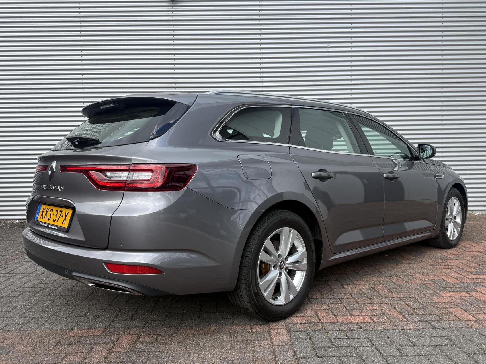 Renault Talisman Estate 1.6 TCe Intens Automaat |Airco|cruis, Auto's, Stof, Gebruikt, Zwart, 14 km/l