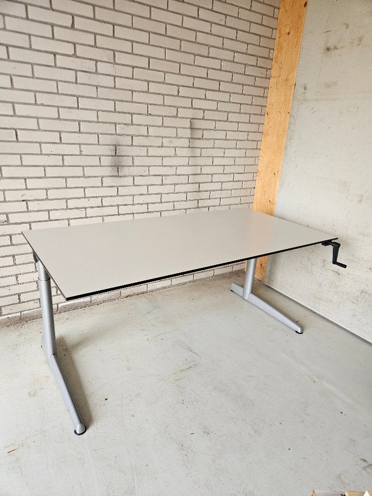 Ahrend bureau, Ophalen, 160 cm, Gebruikt, In hoogte verstelbaar