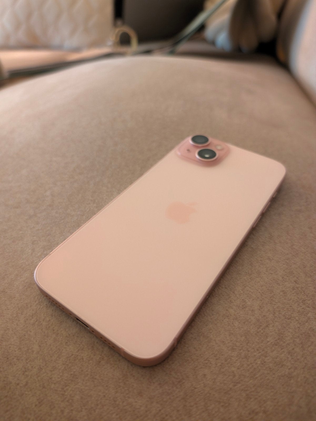 iPhone 15 Plus Roze - Zo goed als nieuw, Ophalen, 128 GB, Zo goed als nieuw, Zonder abonnement