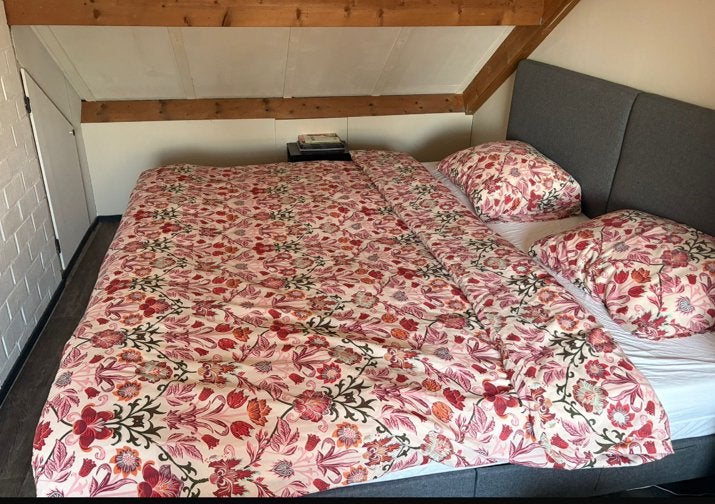 Emma lattenbed 200x200cm incl. Matras te koop!, Ophalen