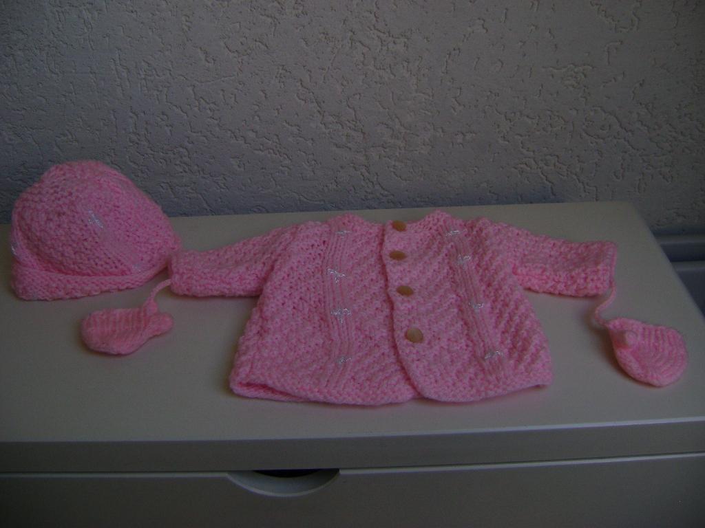 3 del roze jasje met mutsje en wantjes maat 50/56, Ophalen of Verzenden, Zo goed als nieuw, Meisje, Jasje