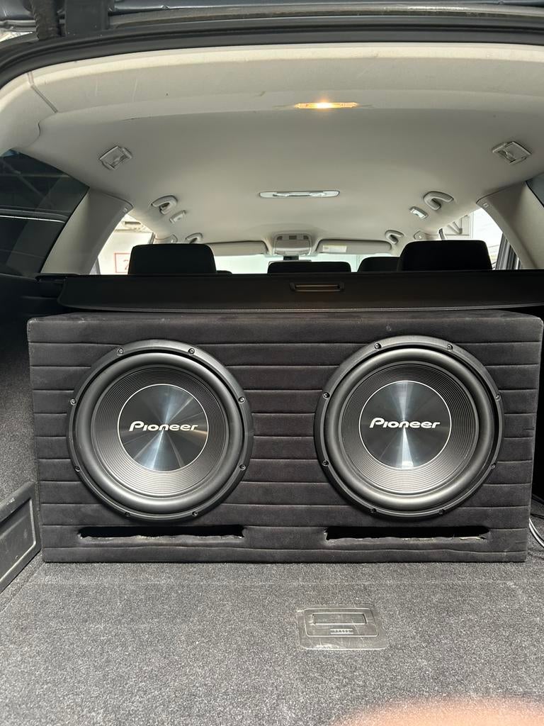 Subwoofer, Auto diversen, Autospeakers, Verzenden, Zo goed als nieuw
