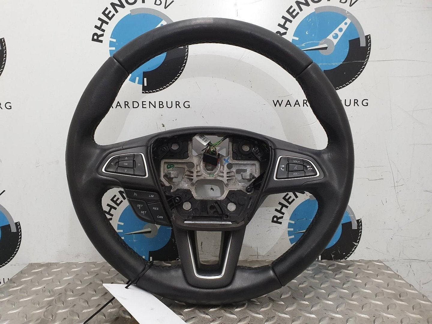 FORD FOCUS 1.0 Titanium Edition  STUURWIEL 2015, Ophalen of Verzenden, Gebruikt, Stiba lid