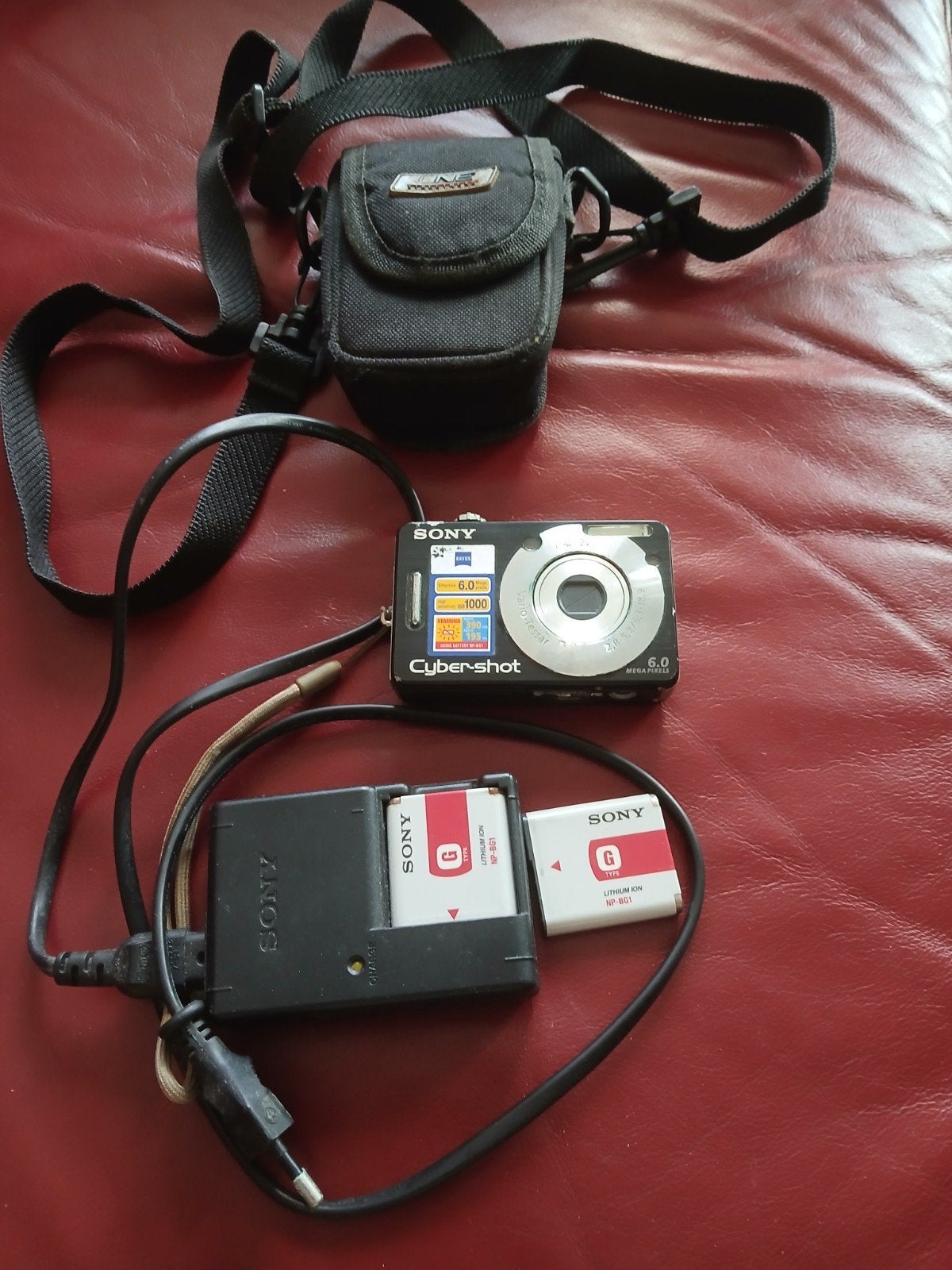 Sony Cyber-shot DSC-W50 Compactcamera met accessoires, Ingebouwde flitser, Gebruikt, Cameratas, Ophalen of Verzenden