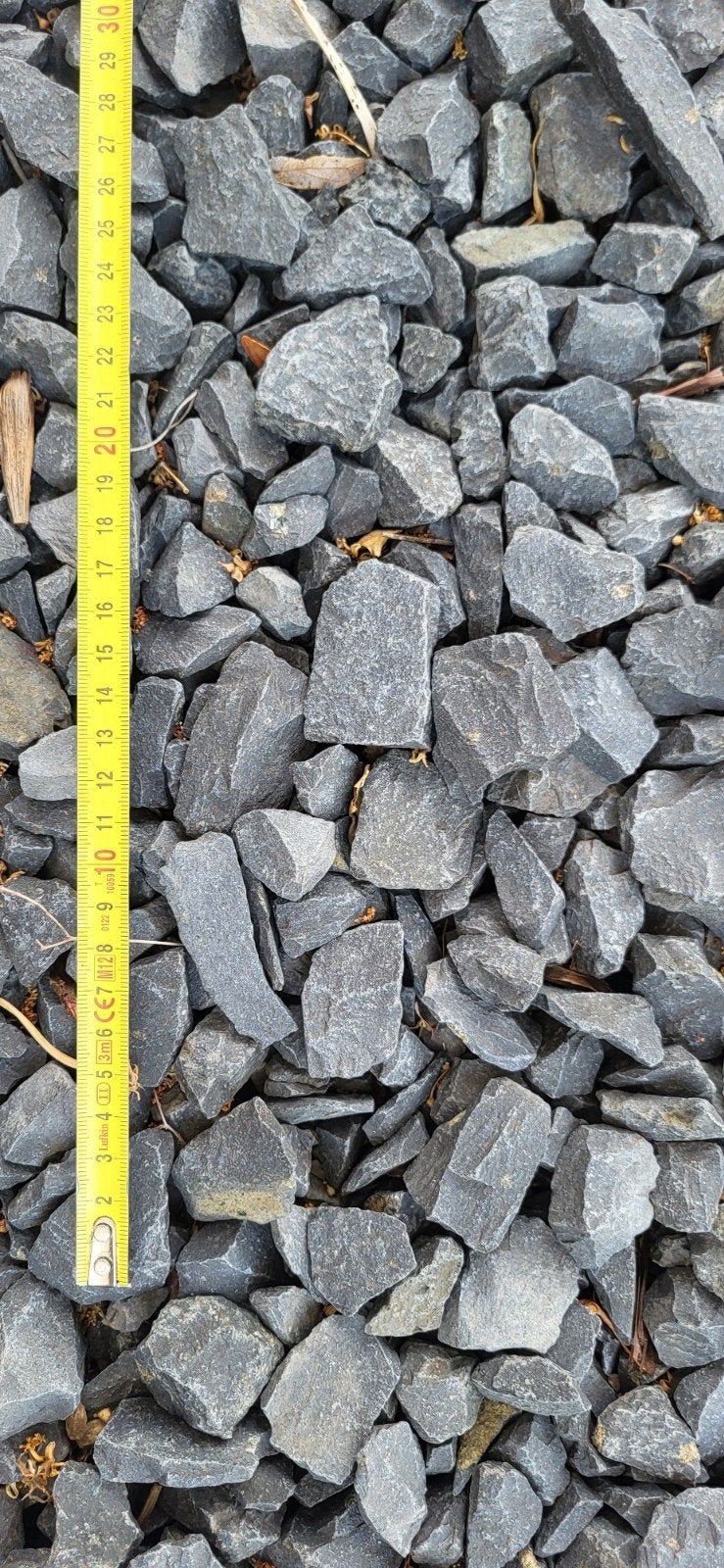Basalt split 100m2 gratis af te halen, Tuin en Terras, Grind, Keien en Split, Gebruikt, Split, Grijs, Basalt, Ophalen