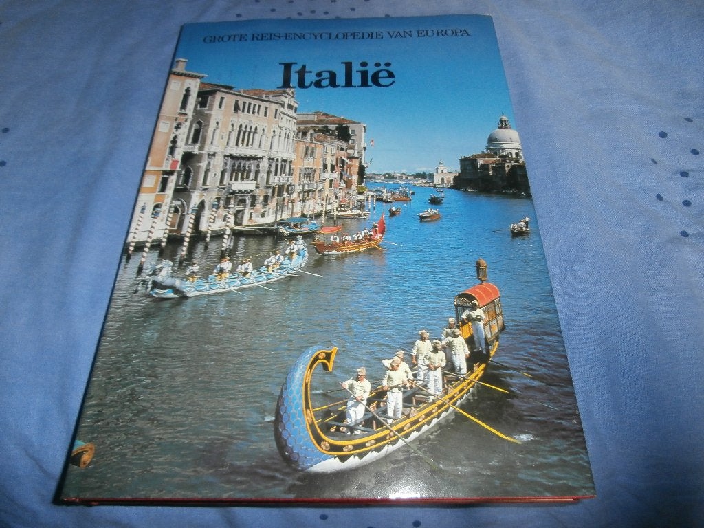 reisgids Italië Lekturama routekaart Encyclopedie Europa, Boeken, Reisgidsen, Overige merken, Europa, Ophalen of Verzenden, Zo goed als nieuw