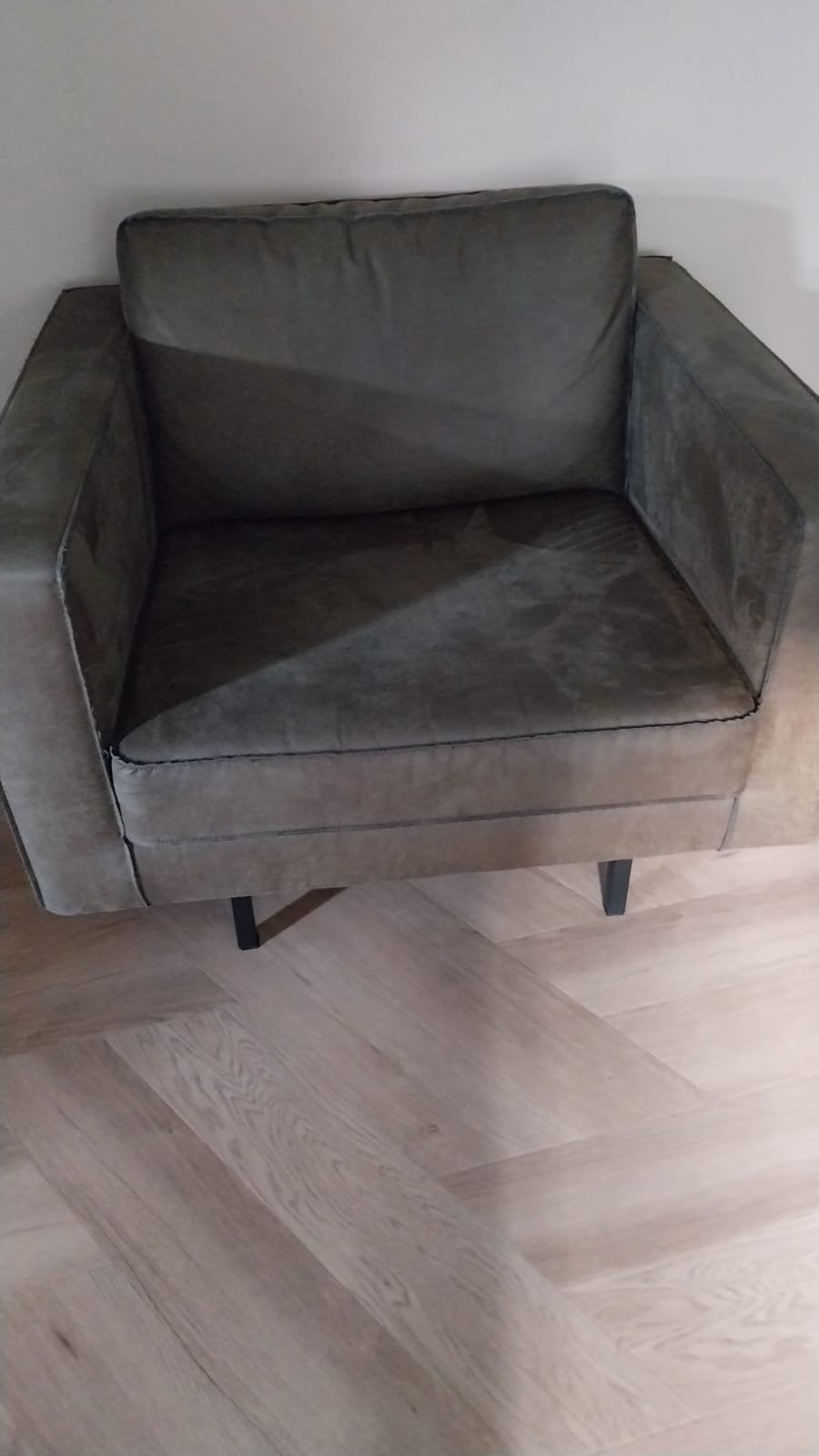 Woood stoel, groen leatherlook, zwarte stalen poten, Ophalen, Gebruikt, Leer, 75 tot 100 cm