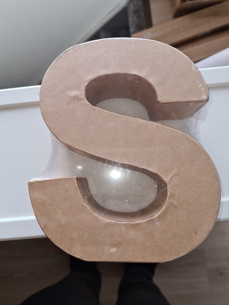 Knutselletter S van karton, Nieuw, Ophalen of Verzenden, Papier of Karton, Bruin
