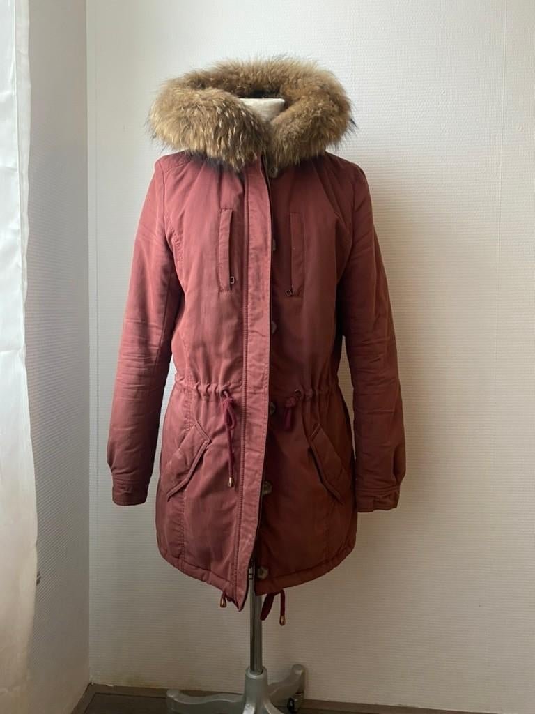 IQ Berlin Bordeaux Jas Maat 36 – Bontkraag Afneembaar, Kleding | Dames, Jassen | Winter, Verzenden, Maat 36 (S), Rood, Gedragen