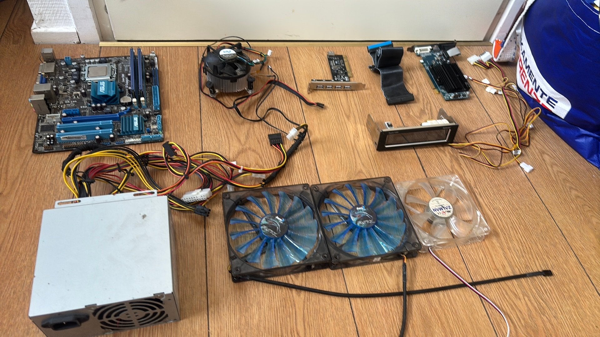 Complete pc onderdelen set - veel getest, Computers en Software, Moederborden, Zo goed als nieuw, DDR2, Ophalen