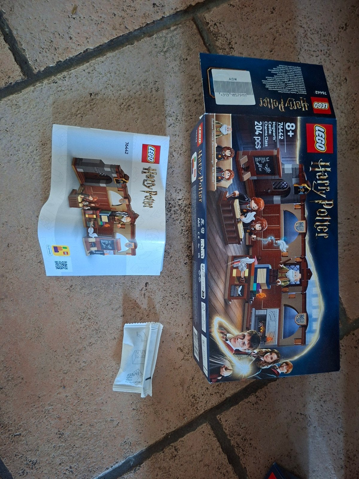 LEGO Harry Potter Zweinstein: Toverlessen (76442), Verzamelen, Ophalen, Zo goed als nieuw