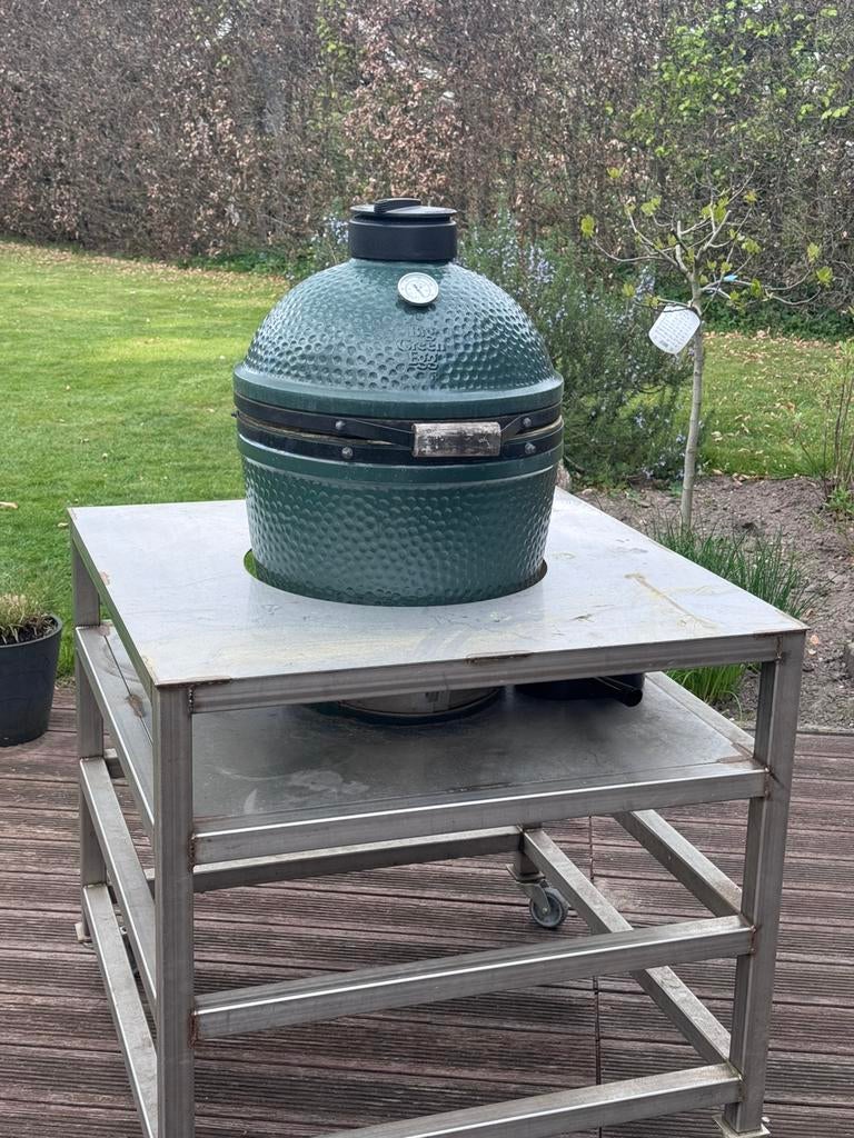Big Green Egg (m) incl tafel, Ophalen, Gebruikt