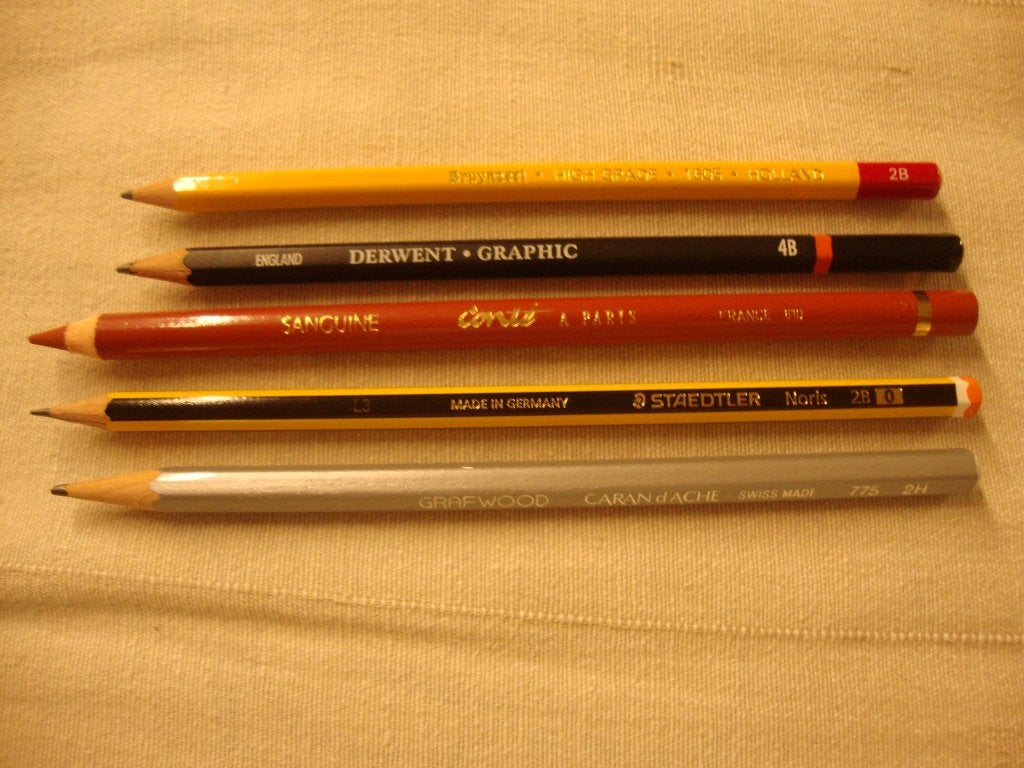 4 tekenpotloden oa Derwent, 1 kleurpotlood Conté, Hobby en Vrije tijd, Tekenen, Ophalen of Verzenden, Gebruikt, Potlood of Stift