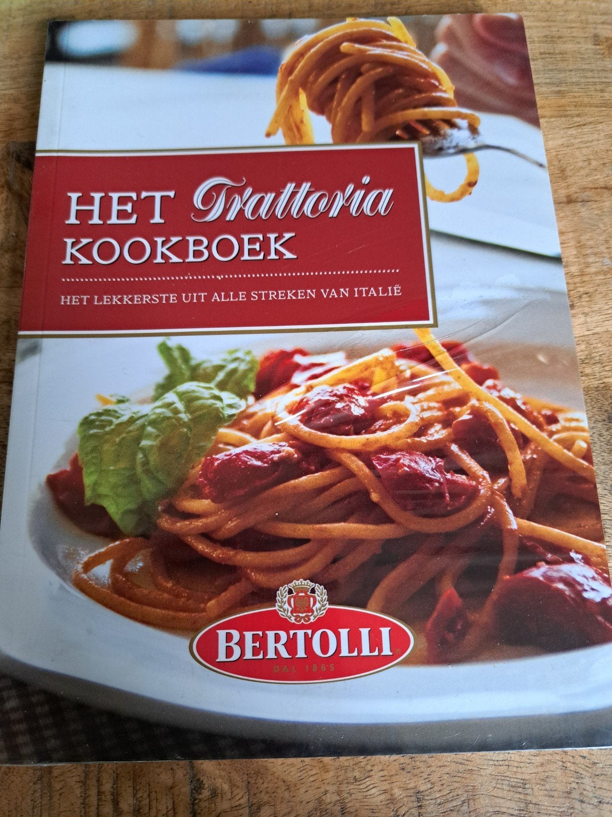 Het Trattoria Kookboek - Bertolli Italiaanse recepten, Italië, Voorgerechten en Soepen, Nieuw, Ophalen of Verzenden