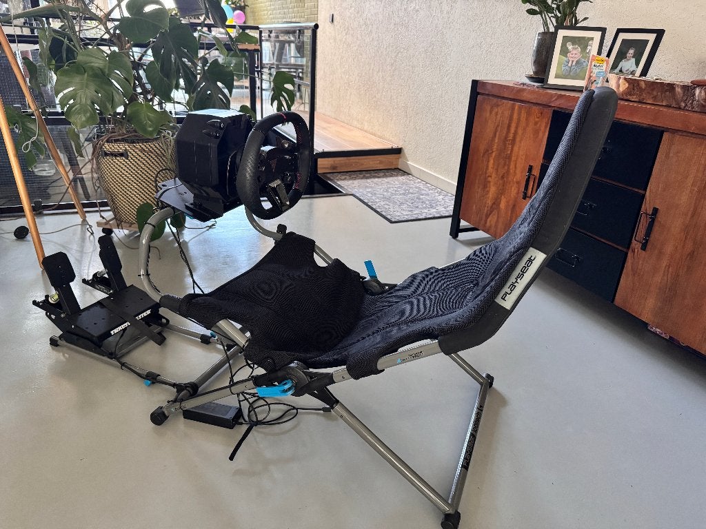 Complete SimRig met Thrustmaster T598, Hypercar Wheel, PSVR2, Ophalen, Zo goed als nieuw, Stuur of Pedalen, PlayStation 5