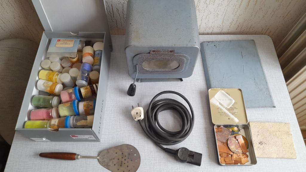 Emaille materialen zilversmid, Ophalen, Gebruikt