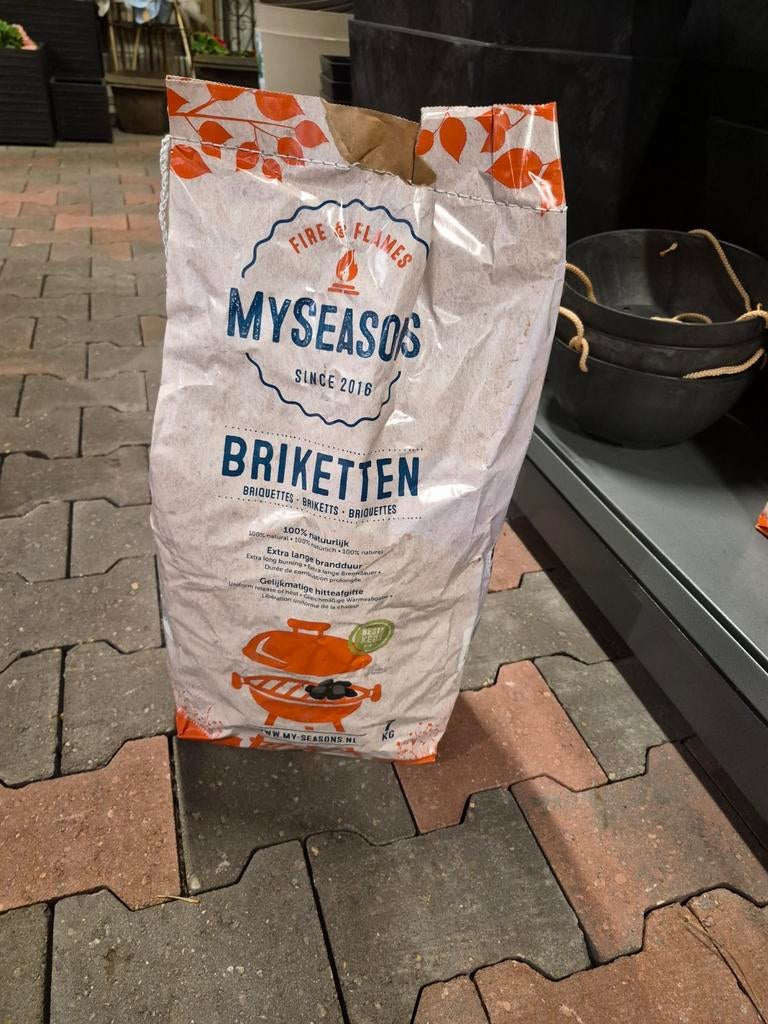 Briketten, Tuin en Terras, Barbecue-accessoires, Ophalen, Nieuw, Fire flames